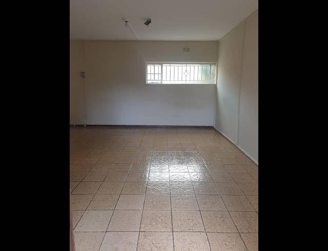 1 bed property to rent in SAVOY ESTATE